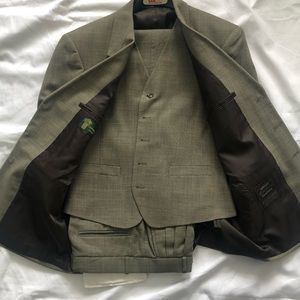 Men’s Classic 3 Piece Suit